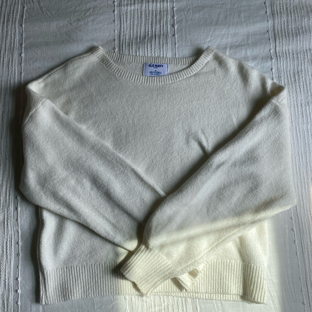 XS Old Navy White Crew Neck Sweater Soft Classic